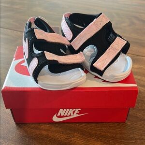 Nike Black and Pink Sporty Sandals with Velcro Straps